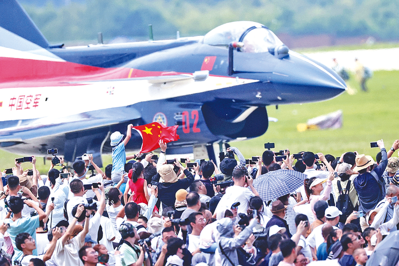 美国熟妇长春航空展迎来首个公众日